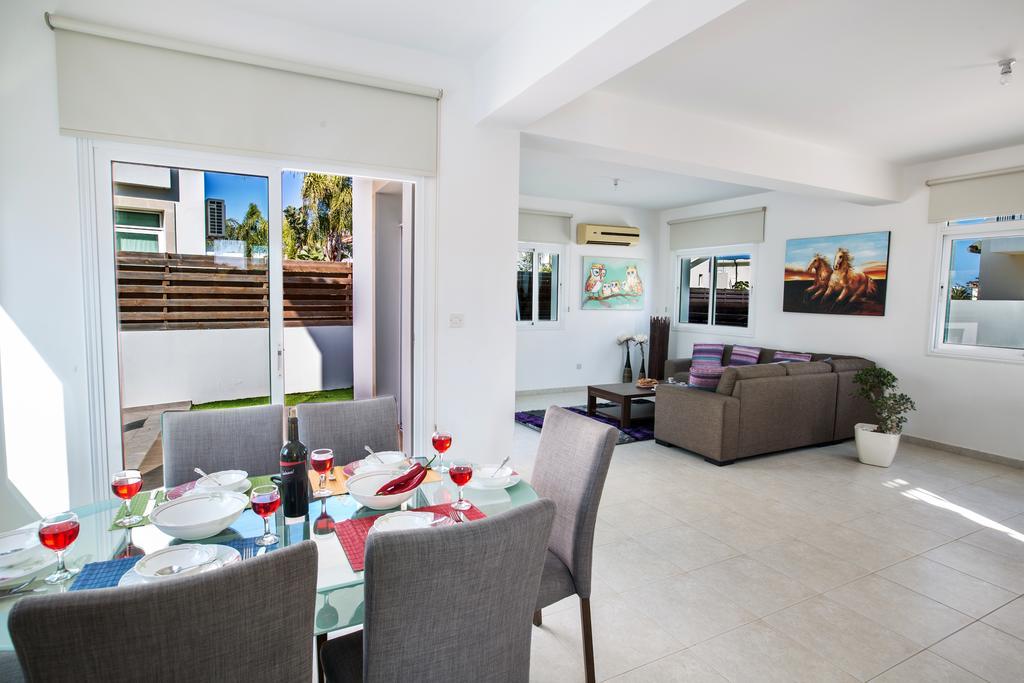 Halle Villa Protaras Zimmer foto